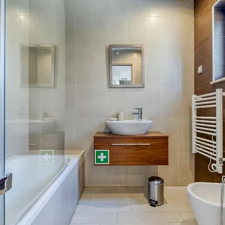 One Bedroom In Albur Village 1h * אלבור