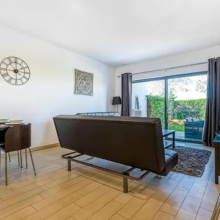 One Bedroom In Albur Village 1h *