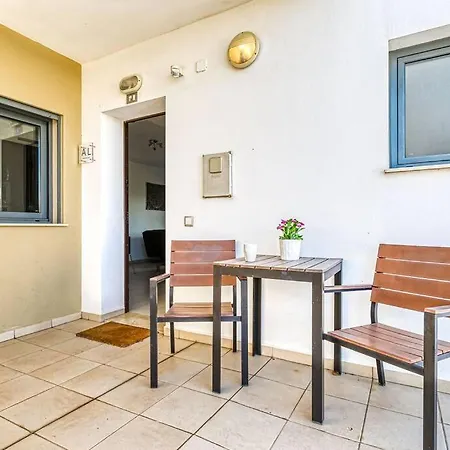 One Bedroom In Albur Village 1h *