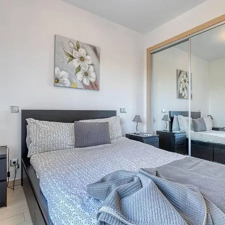 One Bedroom In Albur Village 1h *